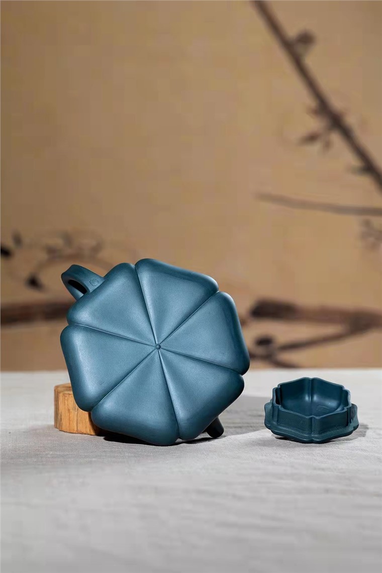 范微琴作品 菱花石瓢