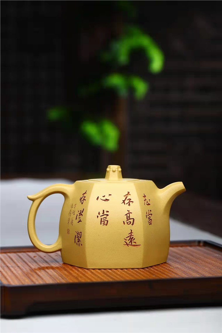 谈燕飞作品 六方宝铎图片