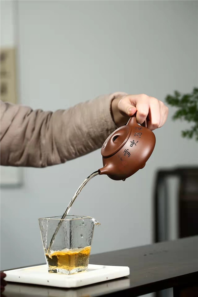 周曙峰作品 景舟石瓢