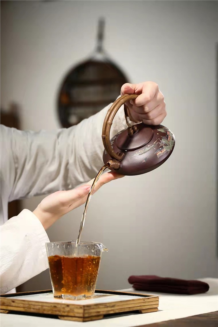 蒋爱英作品 圆竹提梁