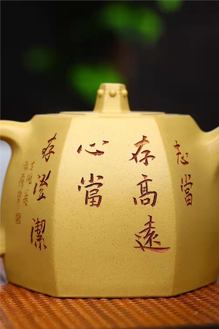 谈燕飞作品 六方宝铎图片