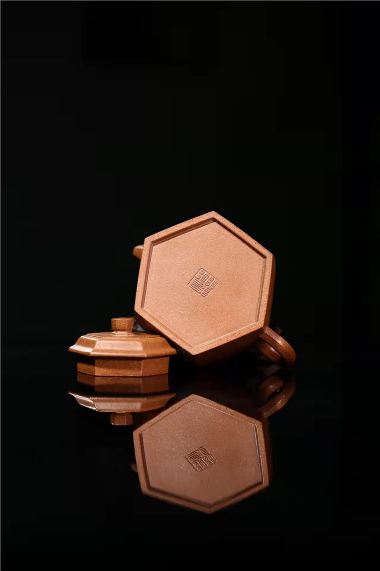林晶晶作品 六方剑流德钟