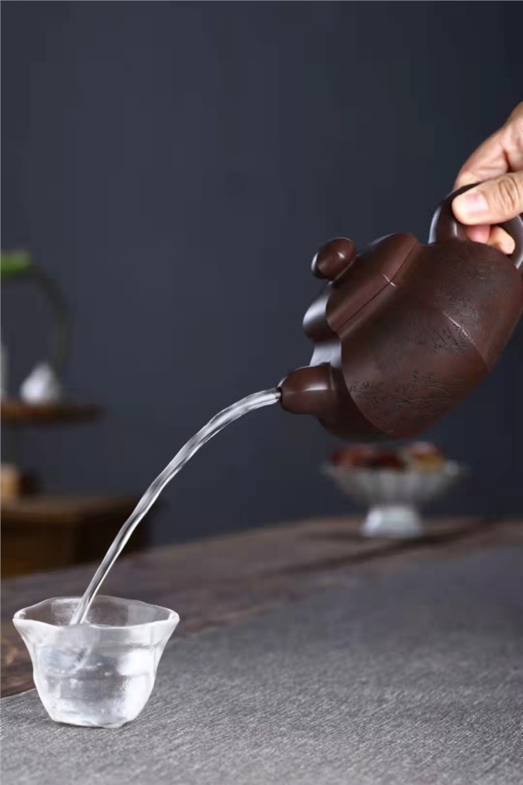 冯杏华作品 道洪潘壶