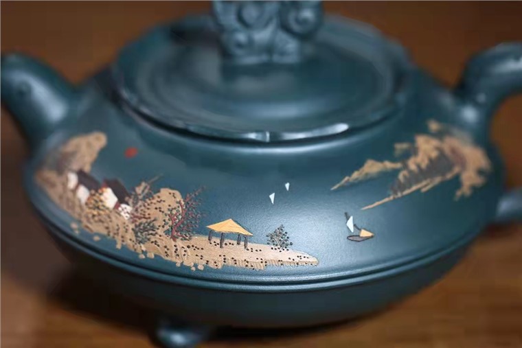 王芳作品 祥和壶图片
