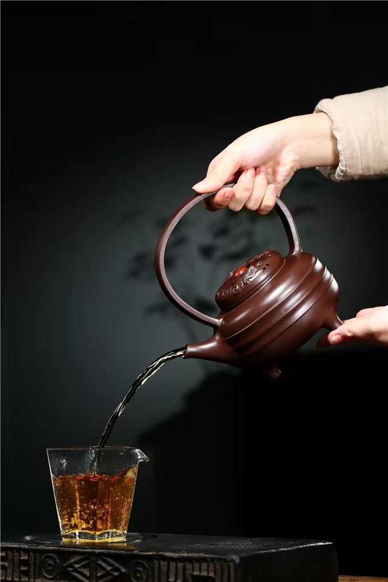 范菊英作品 双龙提梁