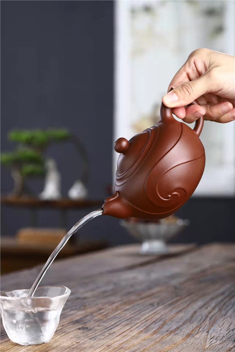 许爱华作品 凤仪
