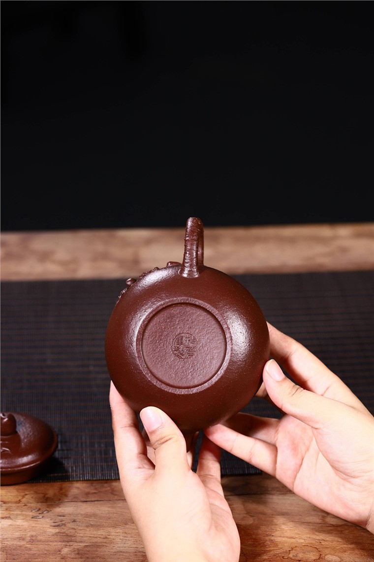 范乃军作品 桃仿古