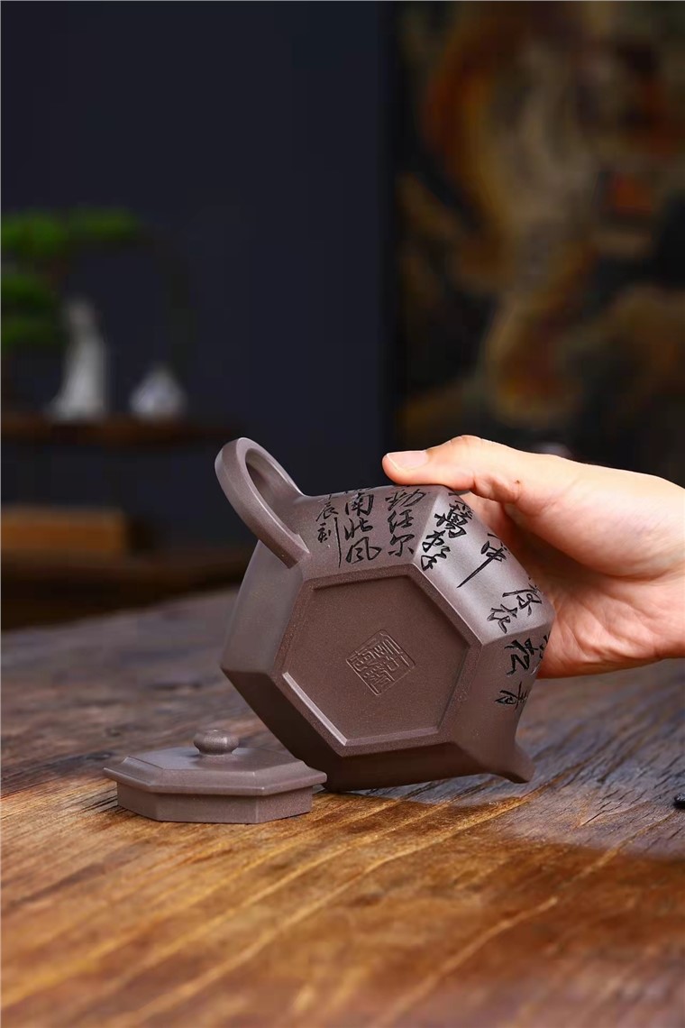 许爱华作品 六方虚扁
