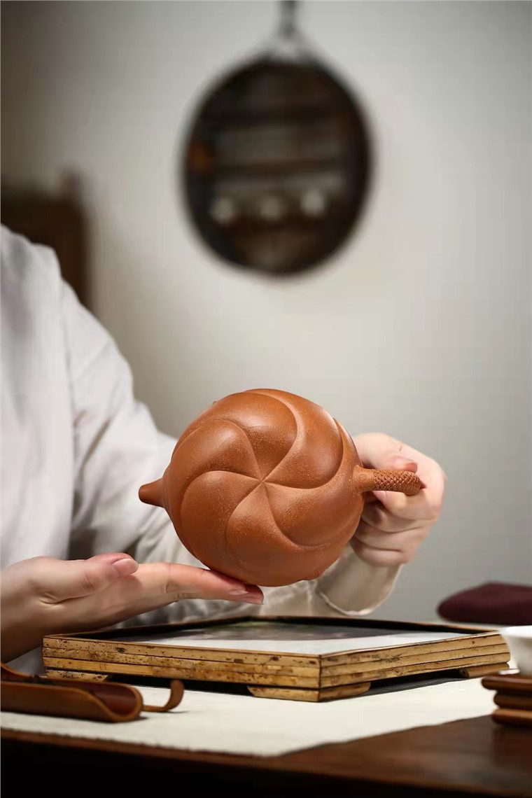 蒋爱英作品 鱼化龙图片