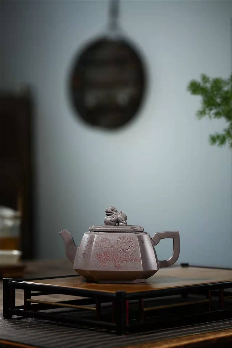 傅跃飞作品 四方狮球图片