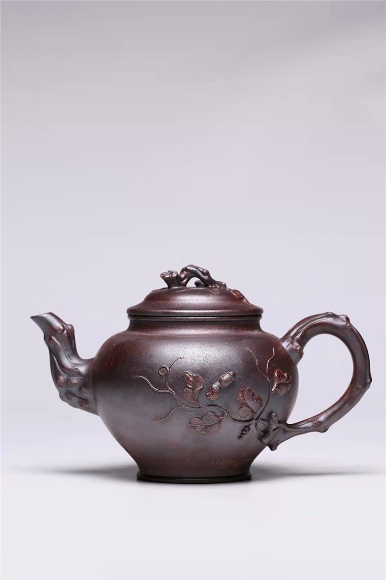 范秀芳作品 松鼠葡萄套组图片