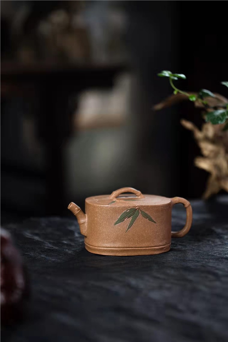 方勤平作品 椭圆竹节壶图片