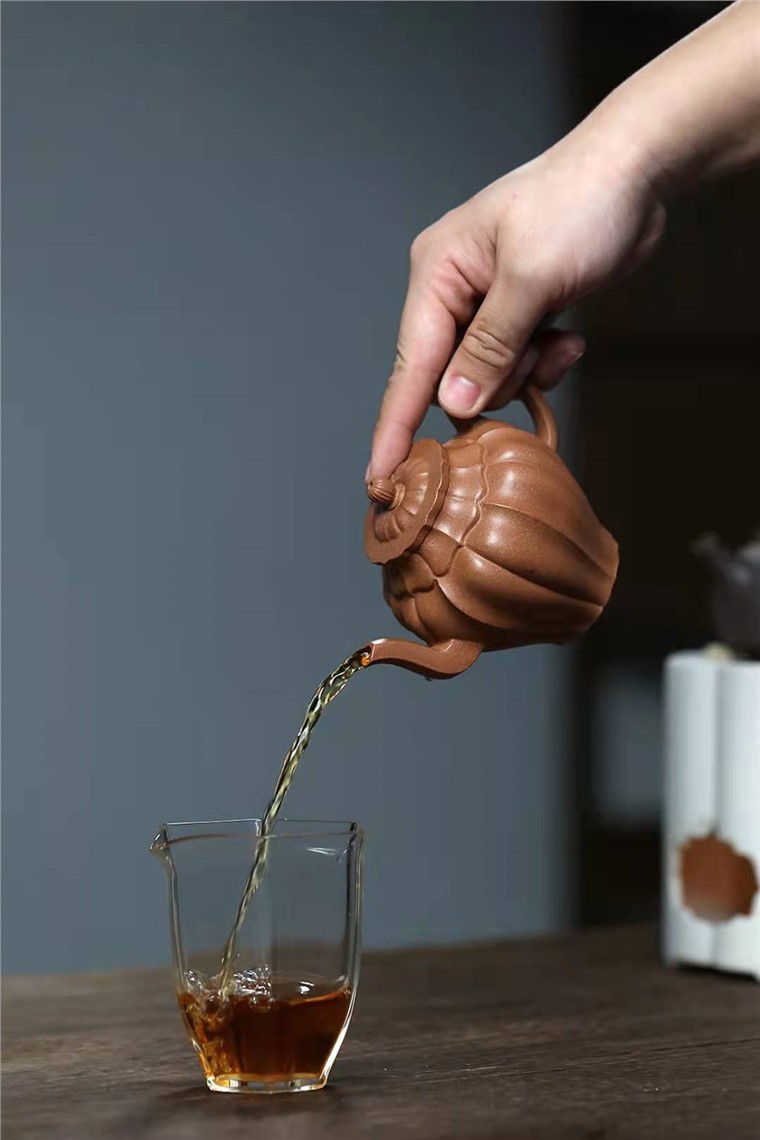 范微琴作品 筋纹宫灯