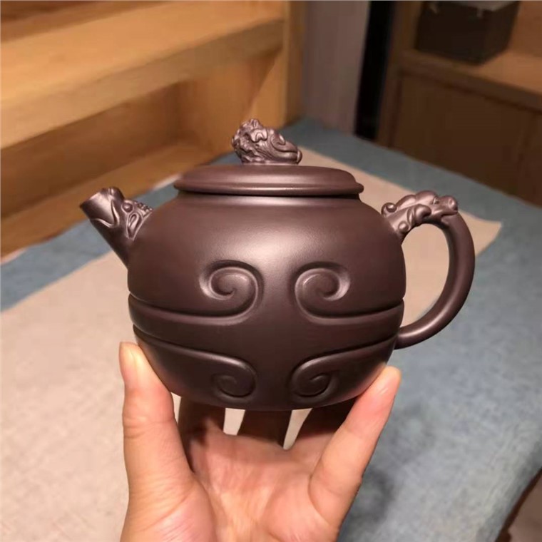 张彩英作品 瑞龙如意图片