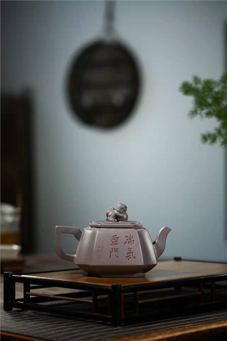 傅跃飞作品 四方狮球图片