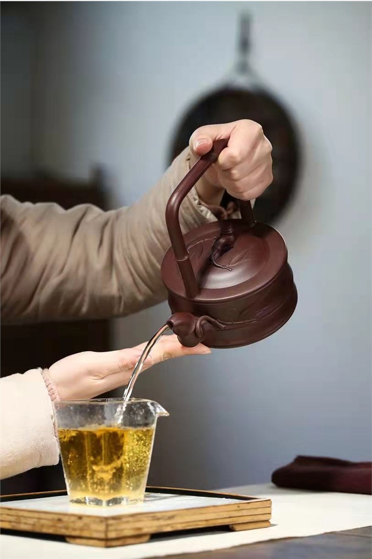 蒋爱英作品 一品竹提梁
