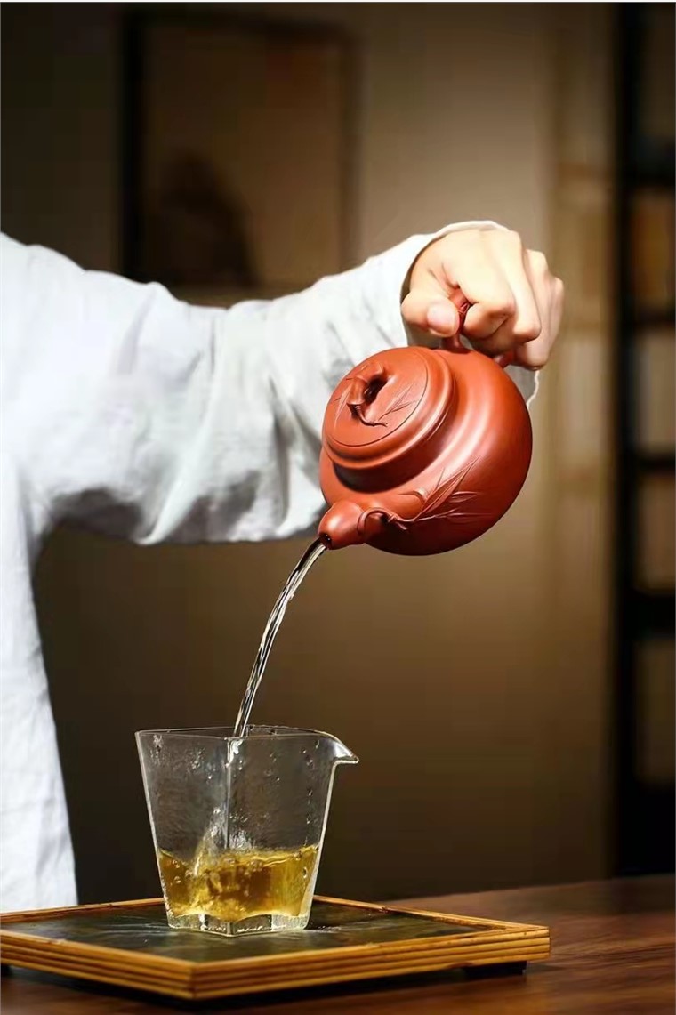 蒋爱英作品 道洪德钟