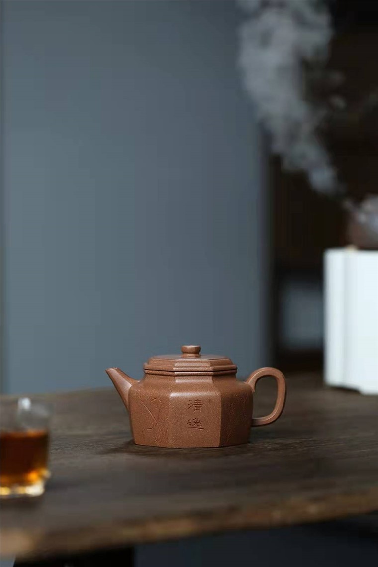 范微琴作品 清逸图片