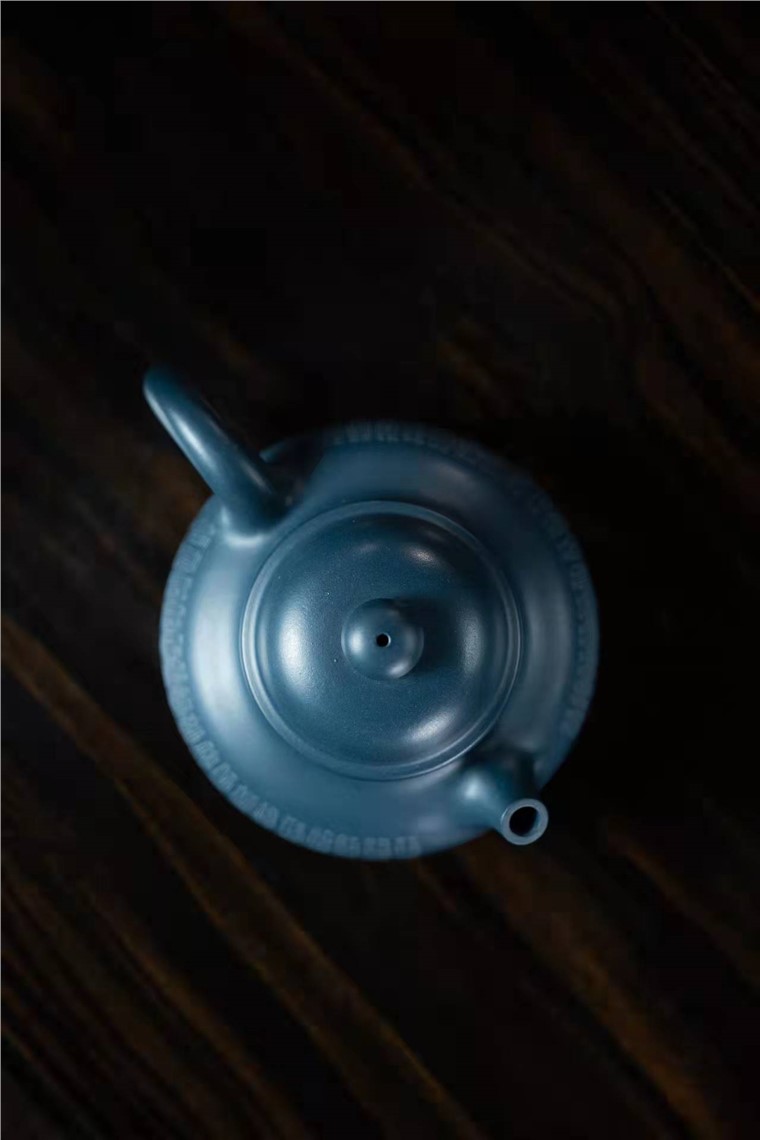 陈菲菲作品 容天图片