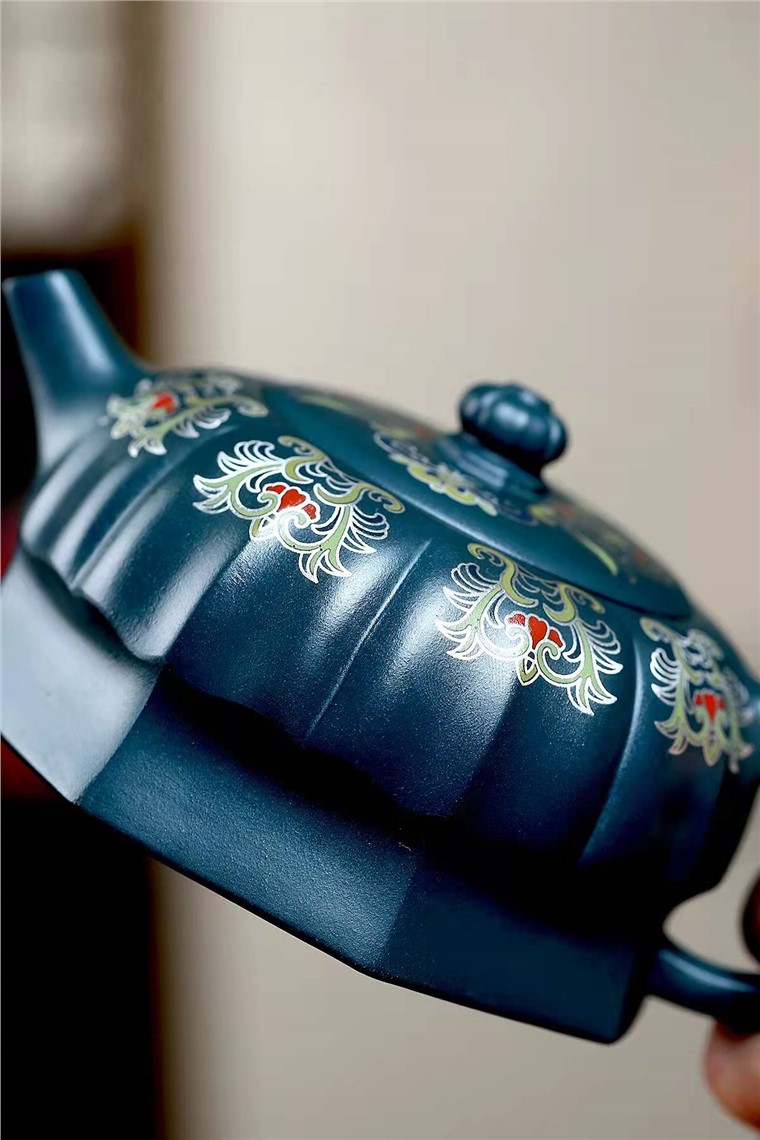 盛中杰作品 莲意图片