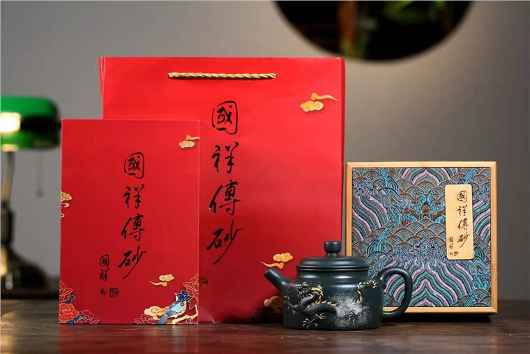 王国祥作品 德钟