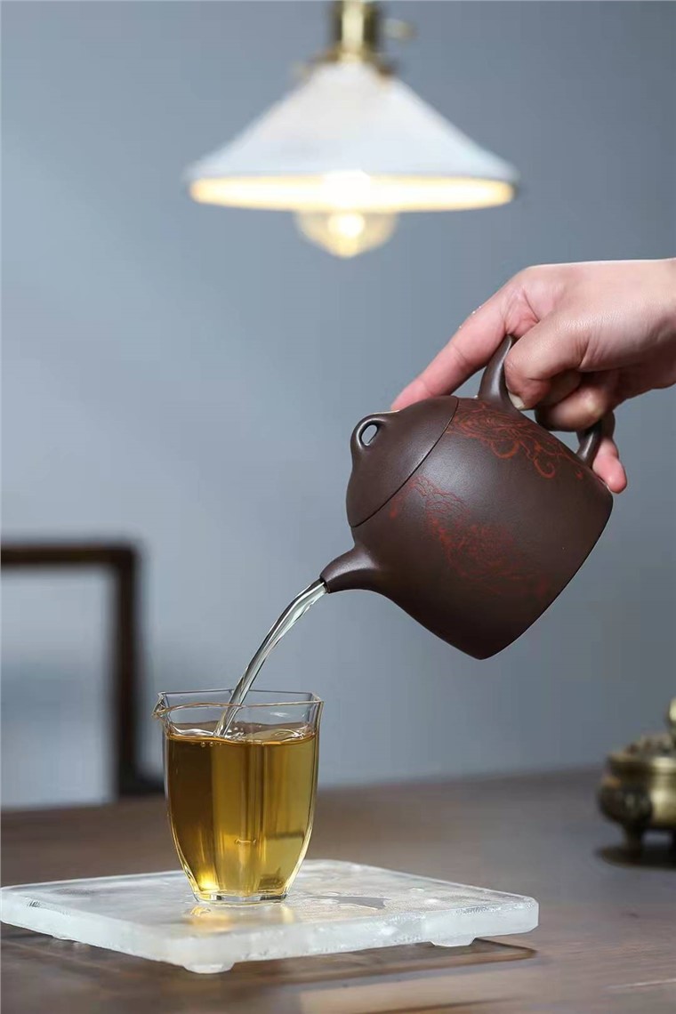 高爱春作品 虎虎生威