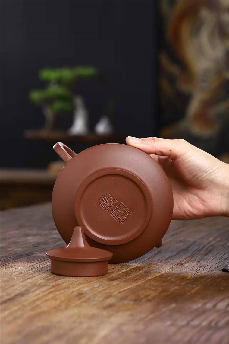 史志洪作品 玉柱图片