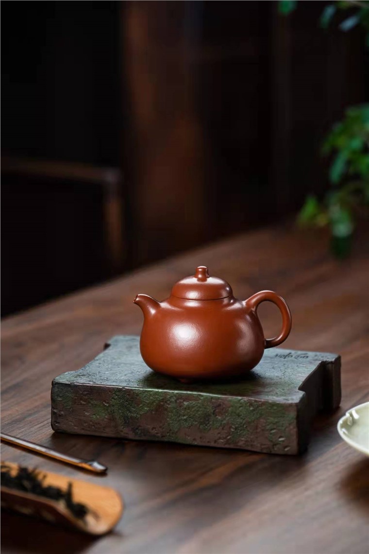 陈菲菲作品 乳鼎图片