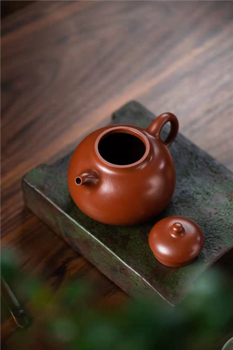 陈菲菲作品 乳鼎图片