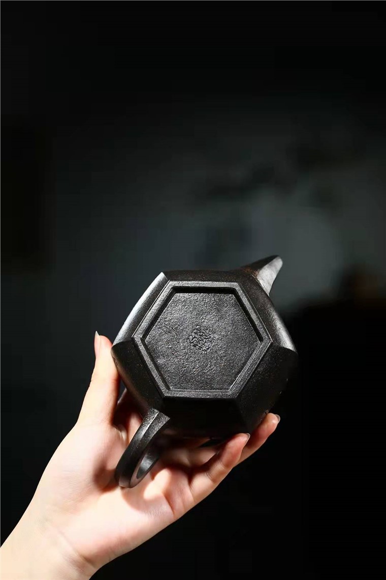 许莘梓作品 六方水平图片