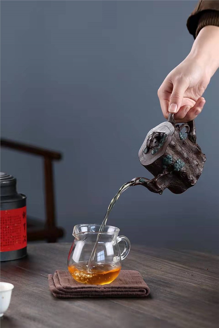 吴静作品 松桩