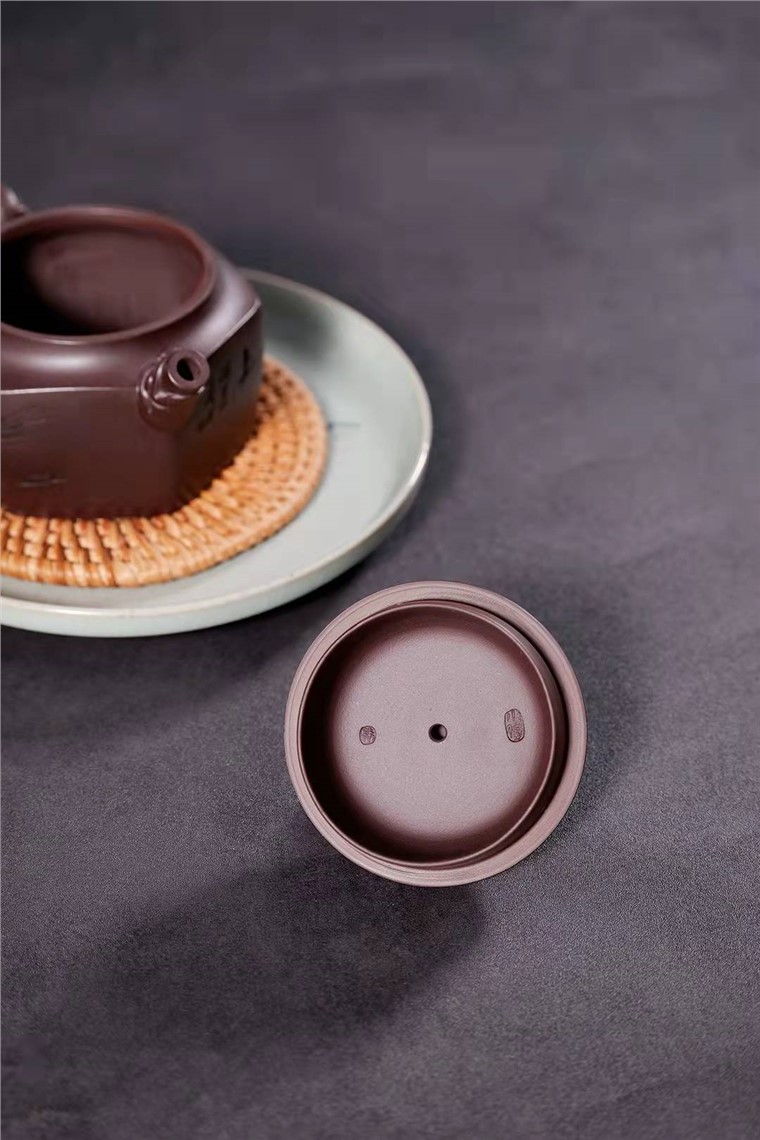 冯小俊作品 六方德钟图片