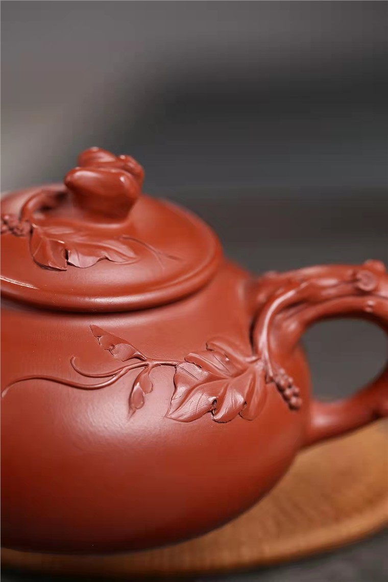 范卓群作品 多子多福图片