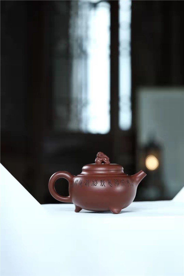 王岳龄作品 狮球图片