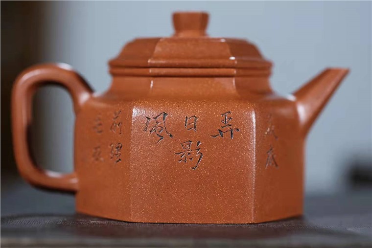 高爱春作品 六方德钟图片