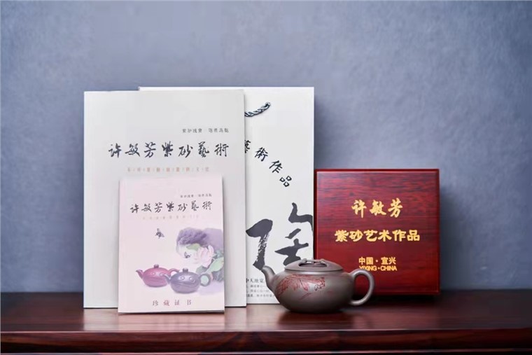许敏芳作品 牛盖如意壶图片