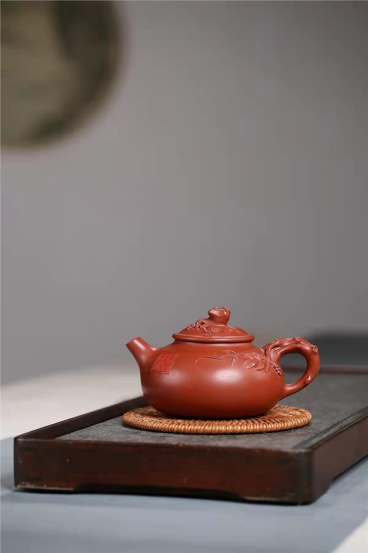范卓群作品 多子多福图片
