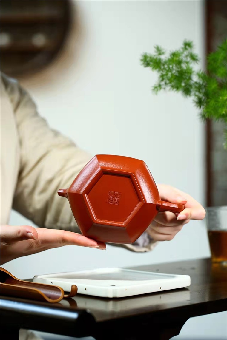 郭超钢作品 大彬六方图片