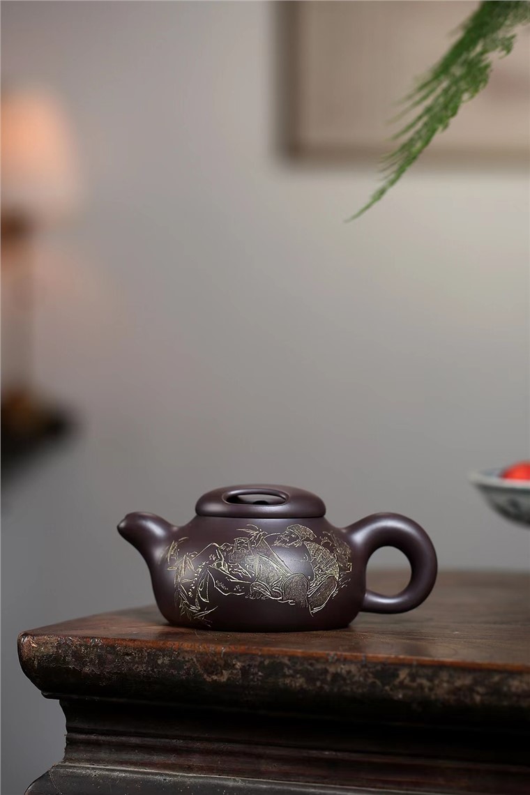 赵敏芳作品 道洪牛盖图片