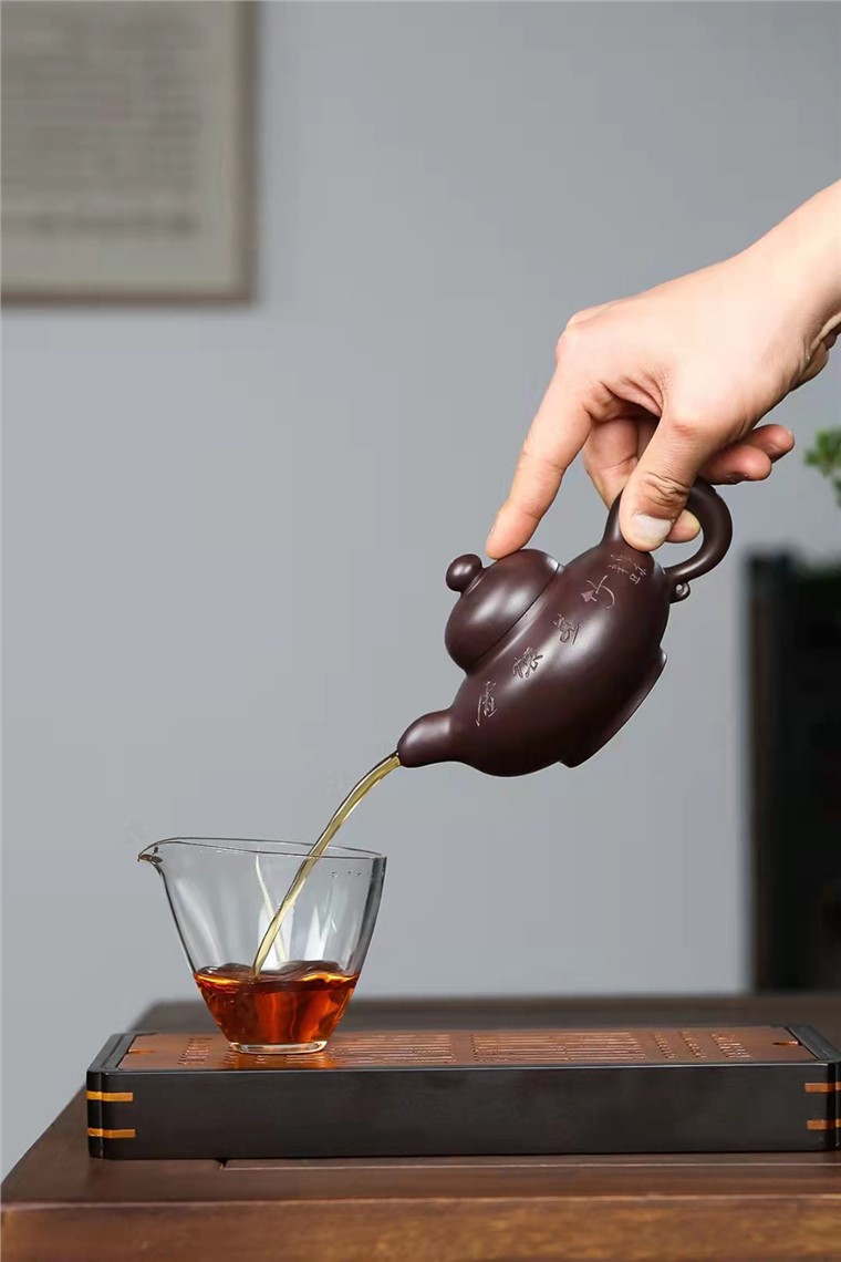 史志洪作品 华颖