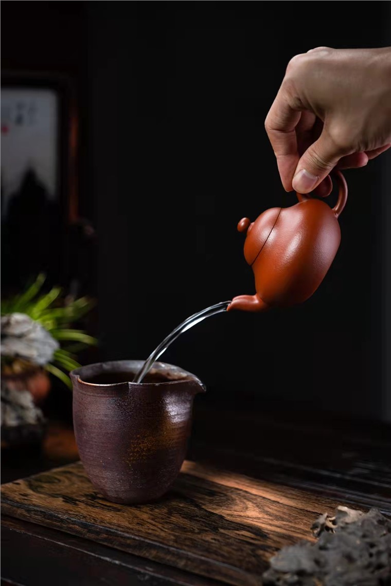 储立强作品 梨形