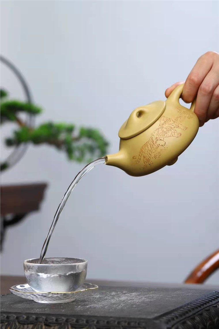 朱学勤作品 五虎石瓢