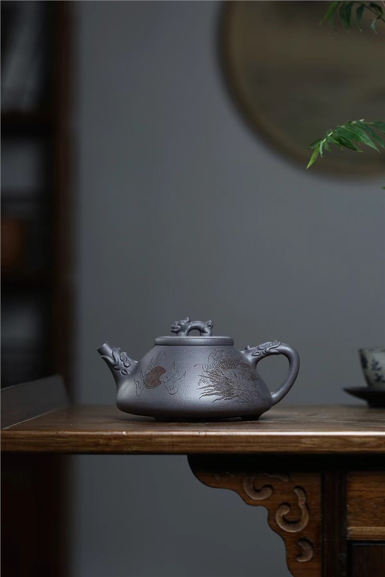 赵敏芳作品 龙韵石瓢图片
