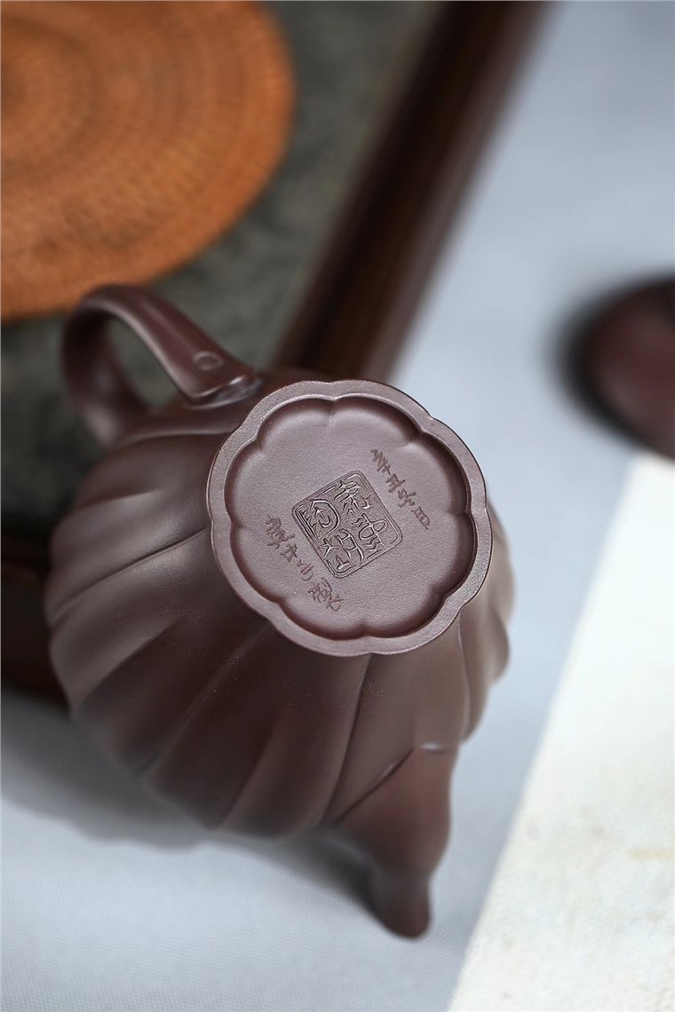 范建中作品 海棠