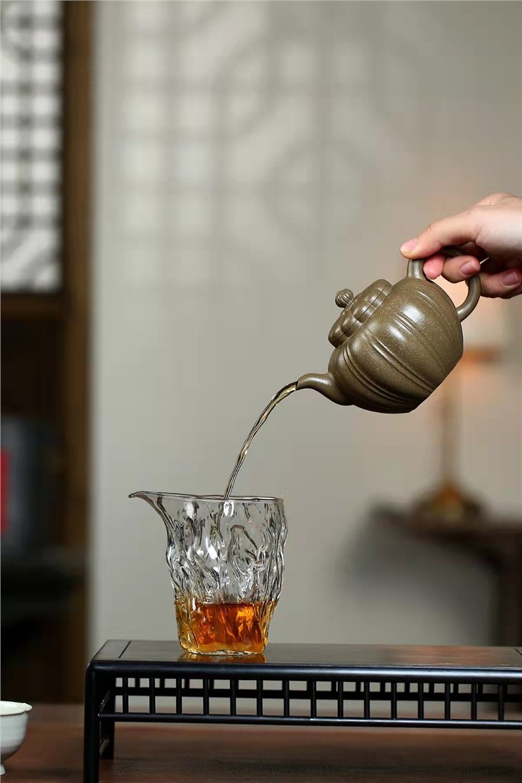 高俊作品 秋菊