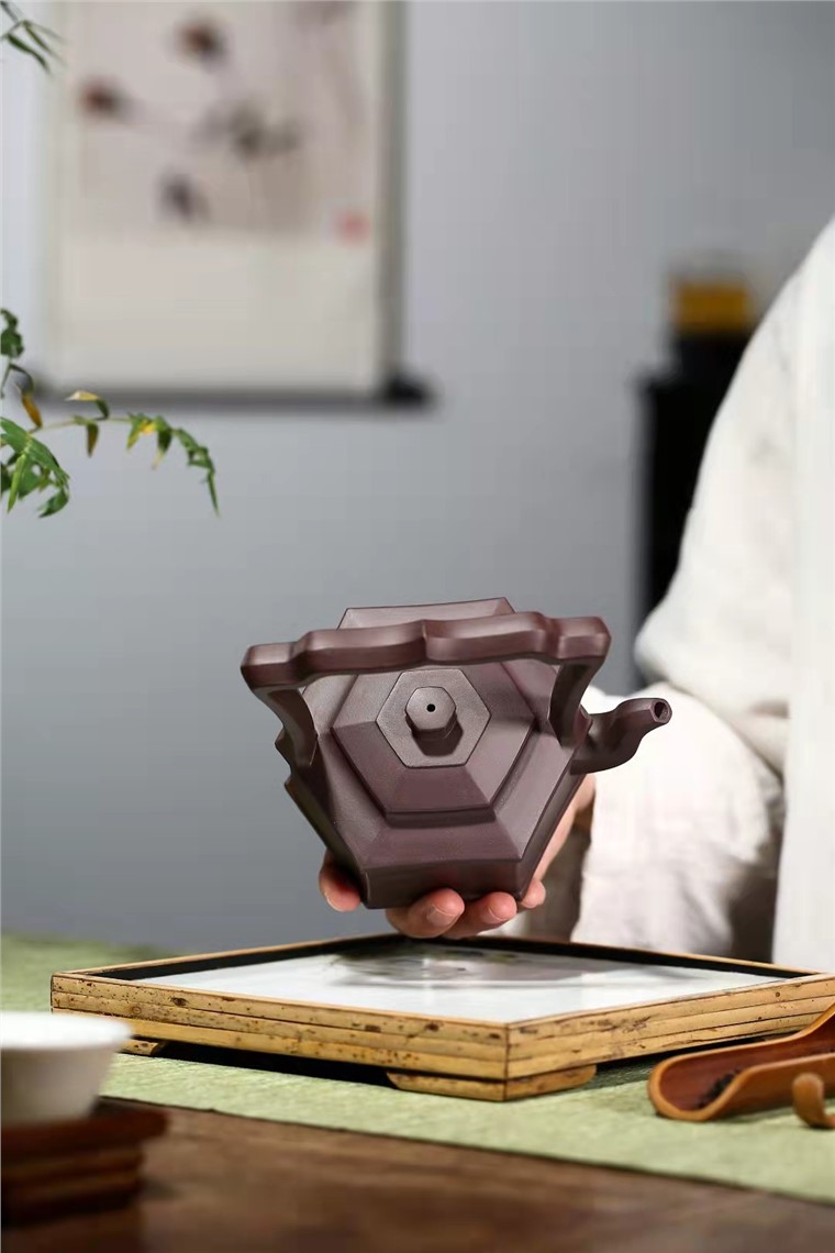 刘彩萍作品 六方提梁图片