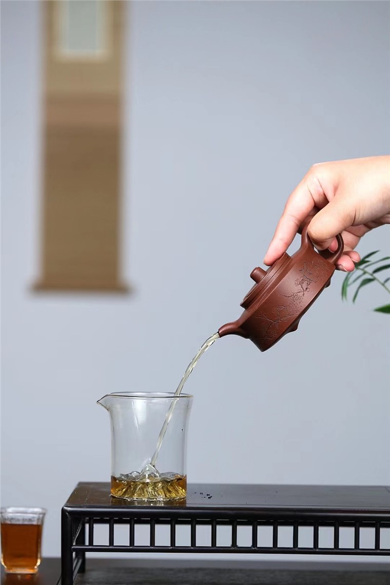 高爱春作品 周盘