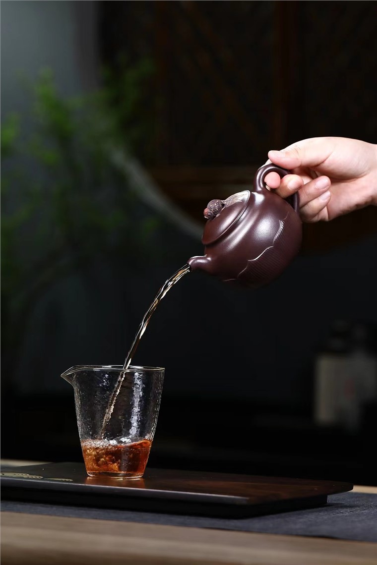 范立君作品 莲年有鱼