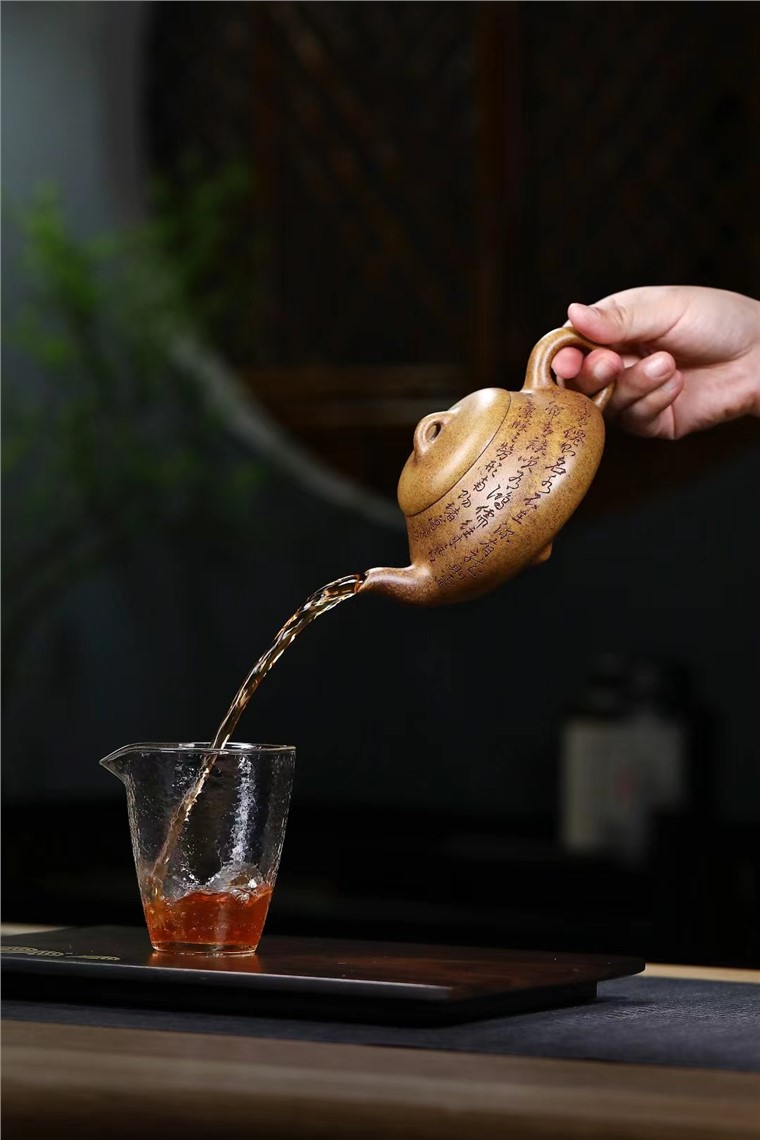 范立君作品 汉棠石瓢