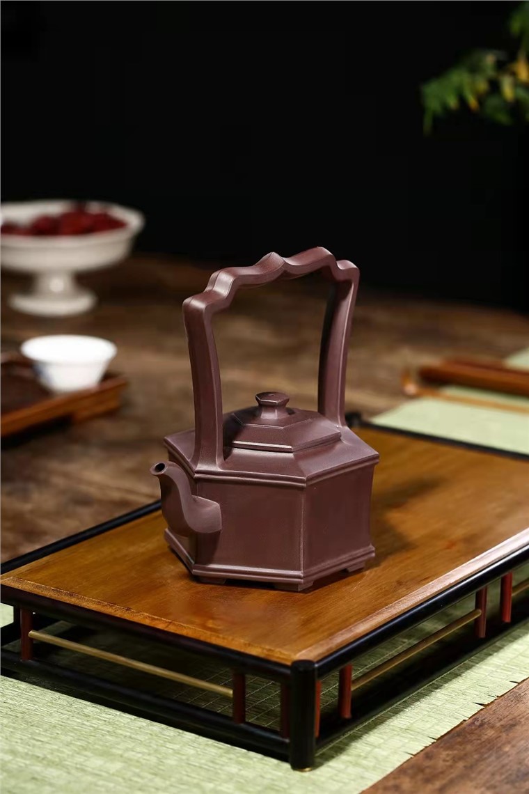 刘彩萍作品 六方提梁图片